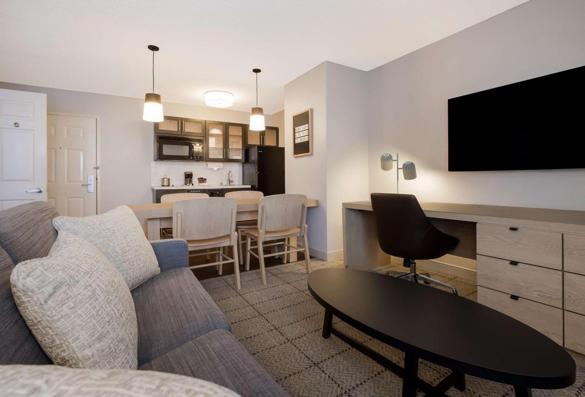 Sonesta Simply Suites Baltimore BWI Airport Linthicum Exterior photo