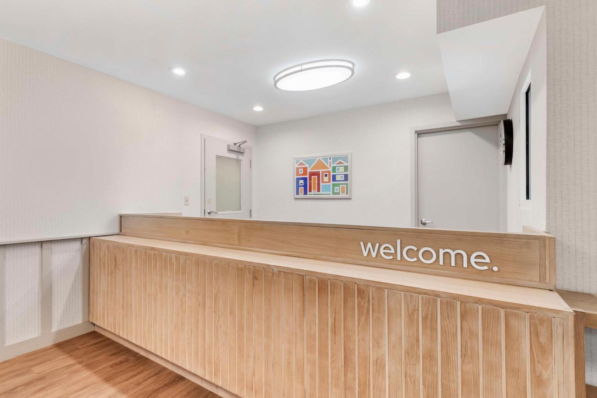 Sonesta Simply Suites Baltimore BWI Airport Linthicum Exterior photo
