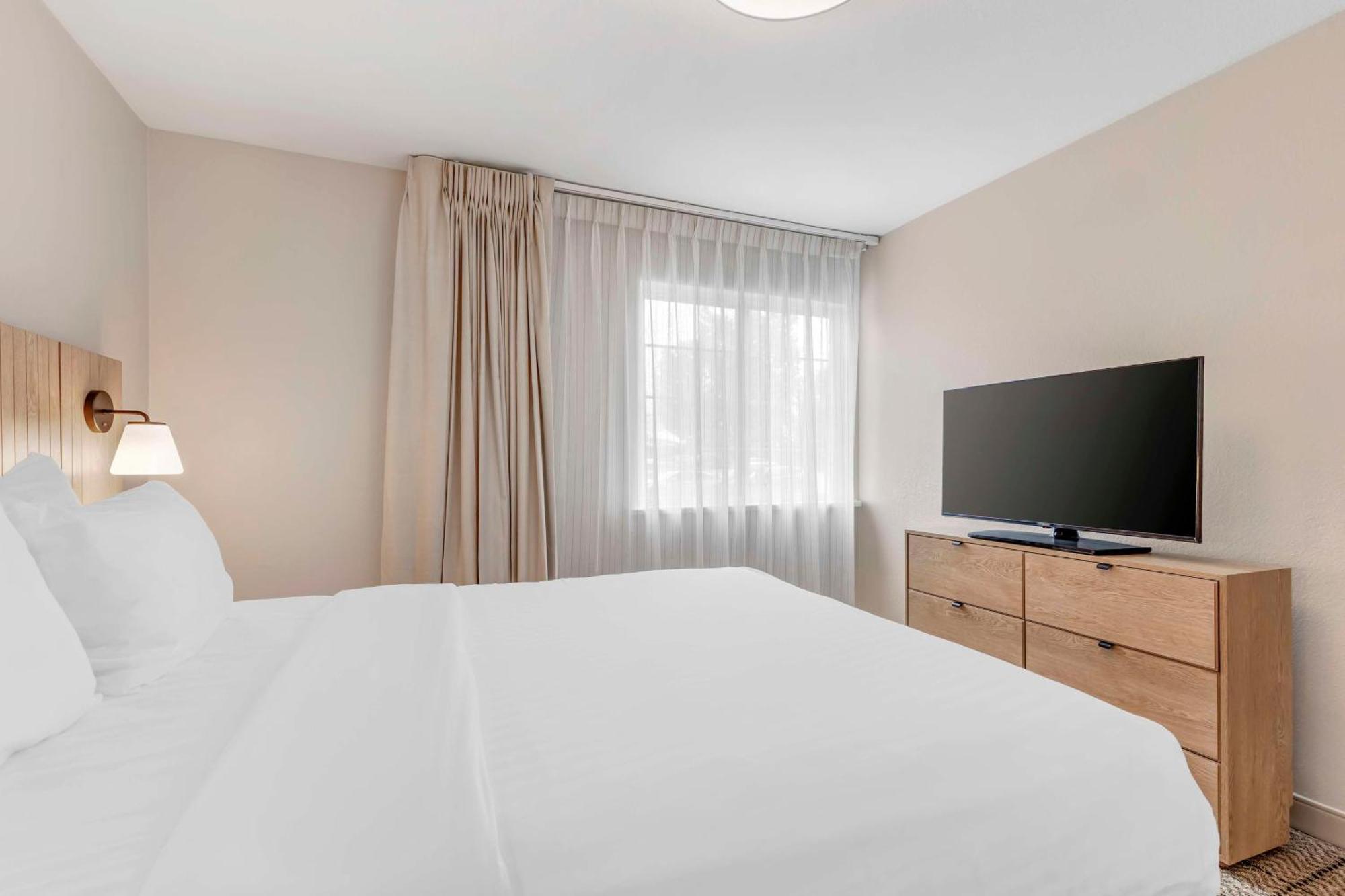 Sonesta Simply Suites Baltimore BWI Airport Linthicum Exterior photo